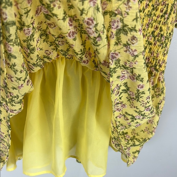 Torrid Yellow Ruffle Chiffon Floral Smocked Blouse. Size 3 - Picture 8 of 13